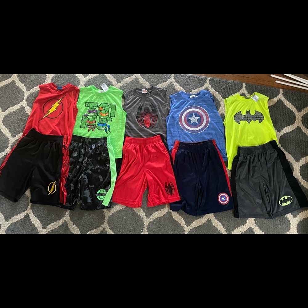 Set of 5 Marvel summer clothes boy size 6-7